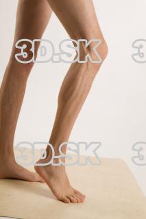 Leg flexing reference of nude Willard 0012